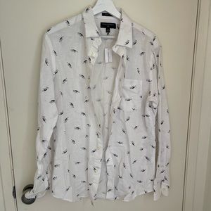 Banana Republic Men’s Linen Shirt with Turtles